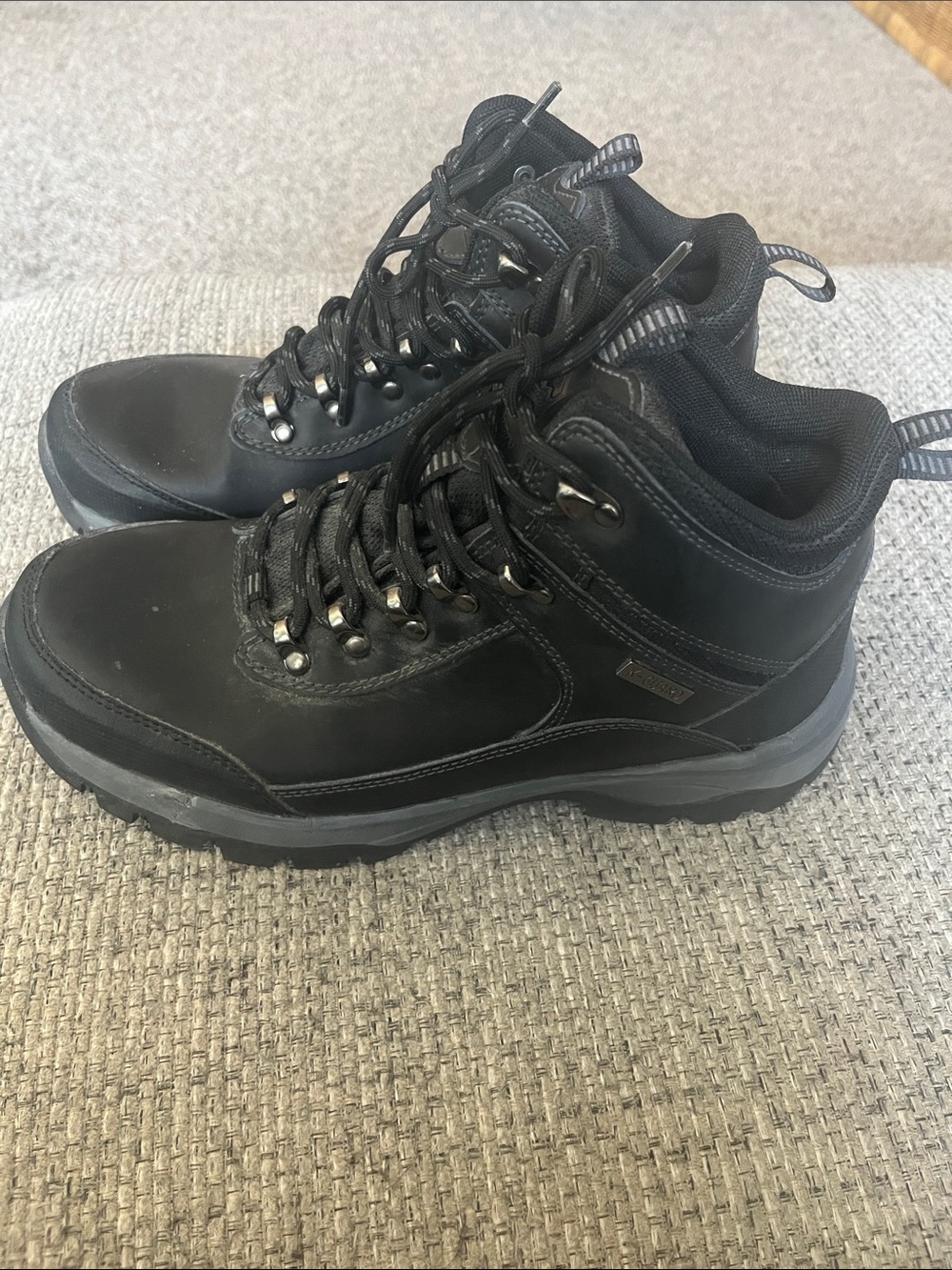 Khombu Men's Black Lace-Up Hiking Boots